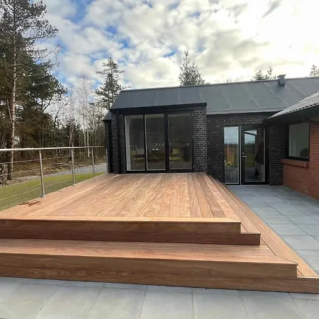 Feriehus In 1st Row By The Limfjord Thyholm